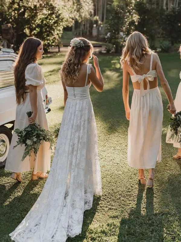 A-Line Lace Backless V-Neck Spaghetti Straps Lace Wedding Dress TN272