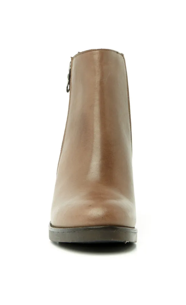 BOOTS ANN TUIL ISIS