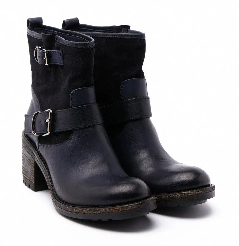 BOOTS ANN TUIL KRISTY BIKER