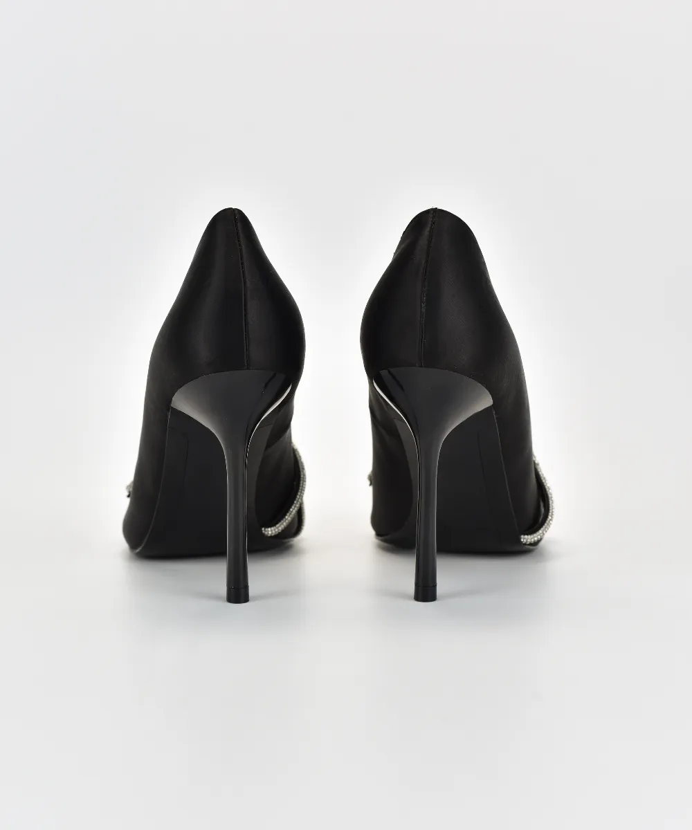 KARL LAGERFELD SARABANDE SIGNIA HEELED PUMPS