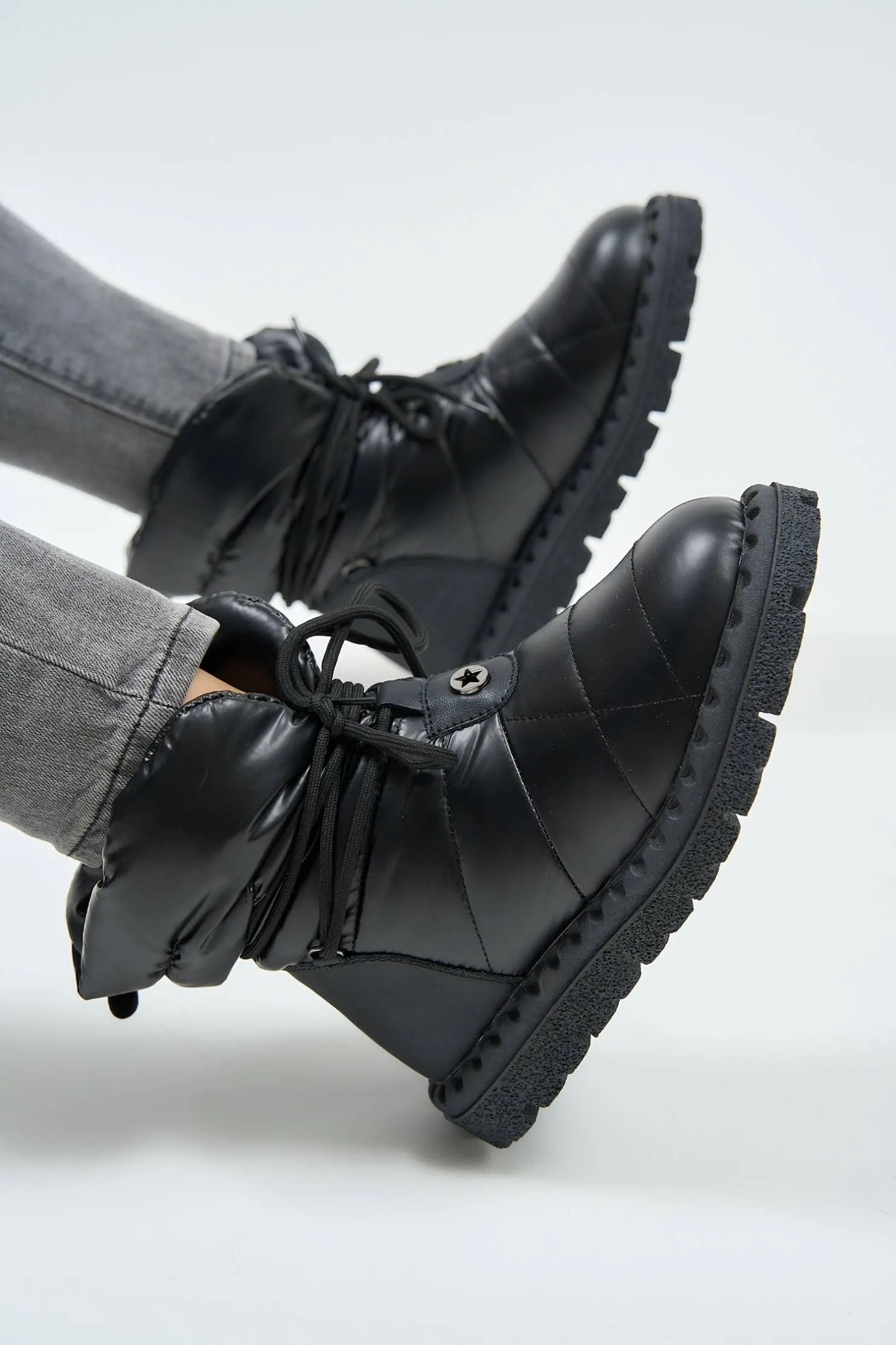 Matte Puff Black