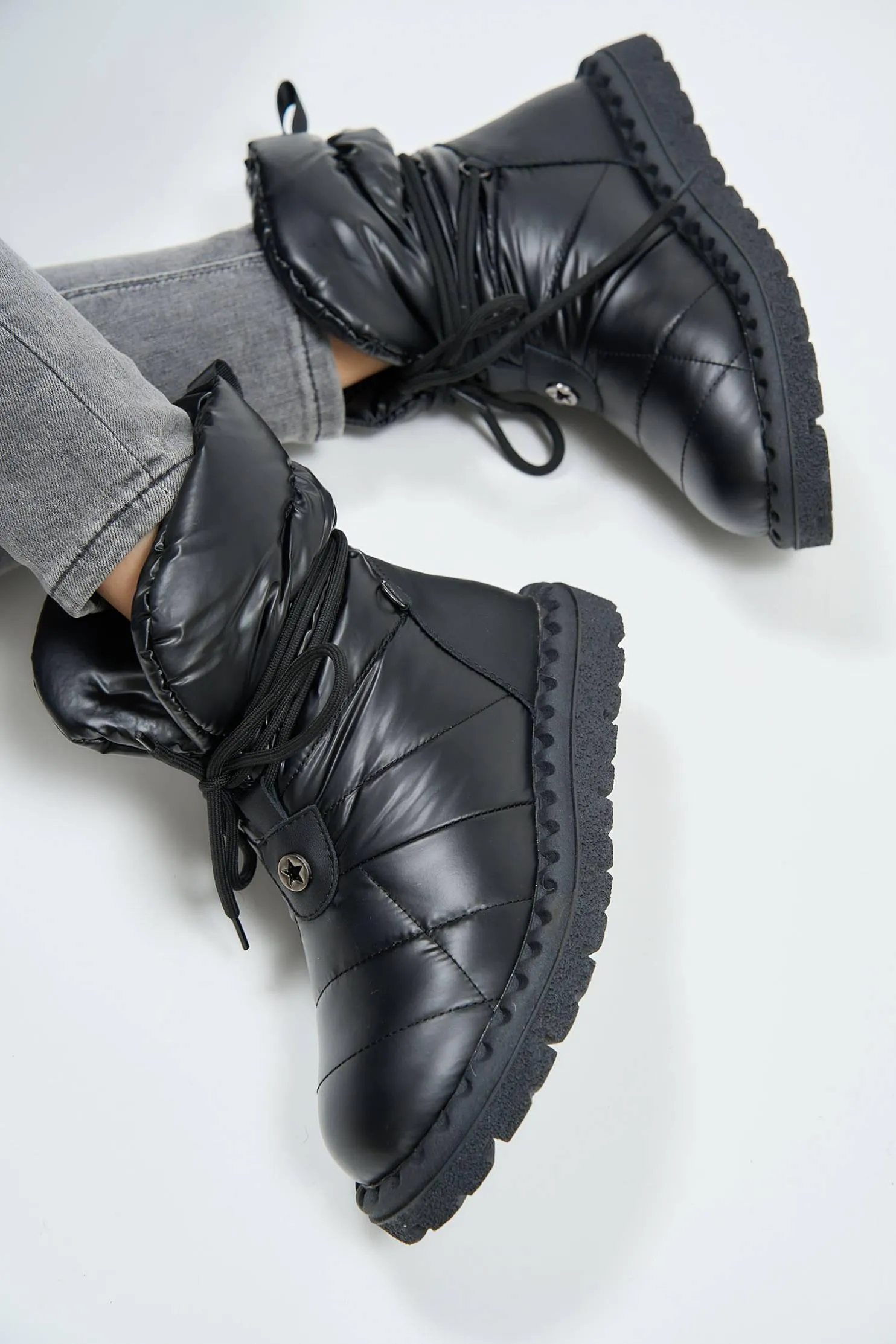 Matte Puff Black