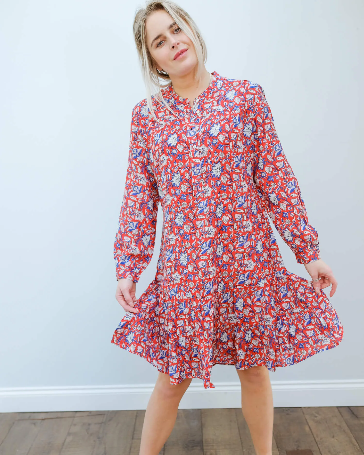 MOLIIN Melda dress in sun tomato
