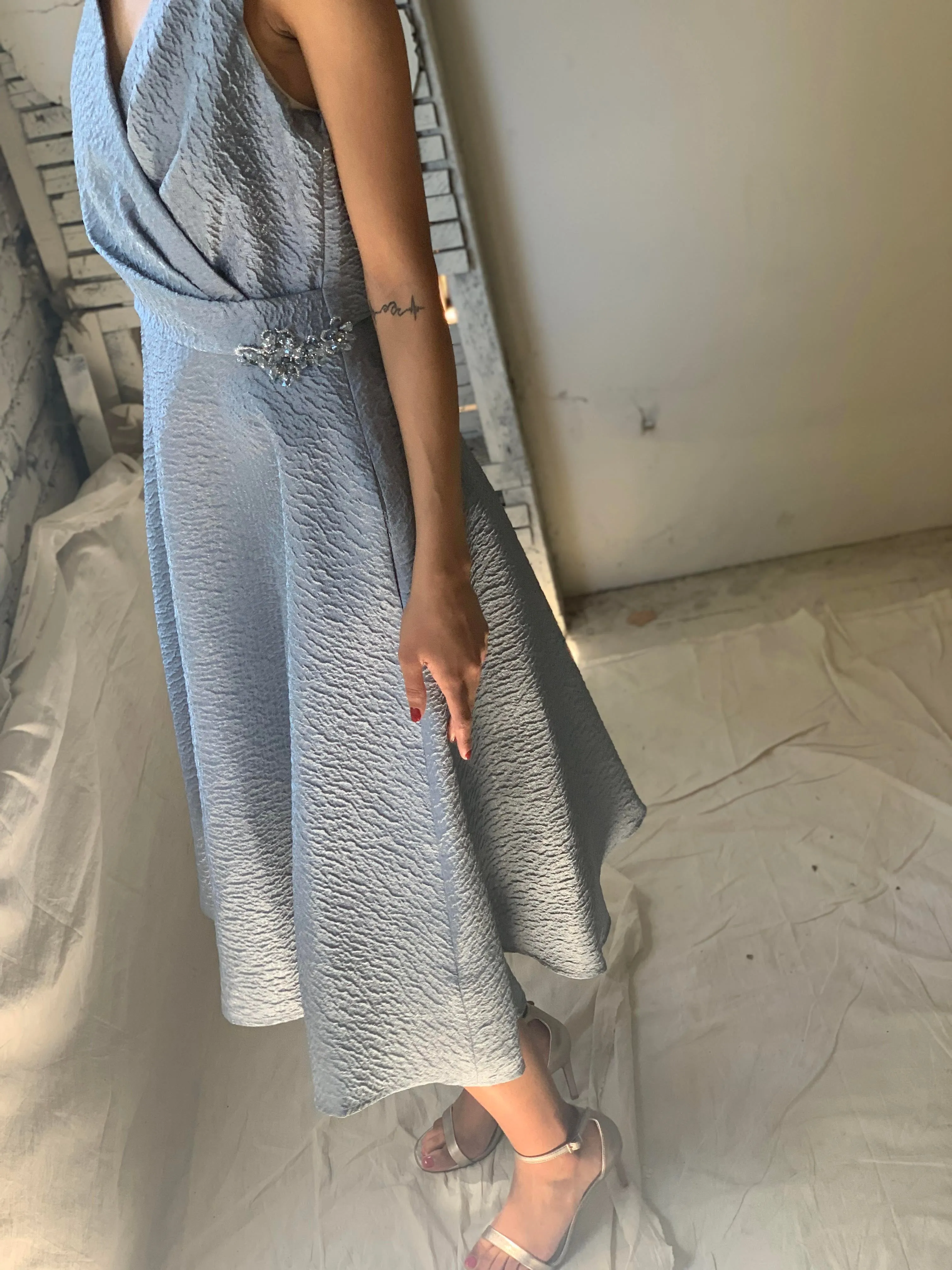 TERI JON - Audrey V-Neck Jacquard Dress