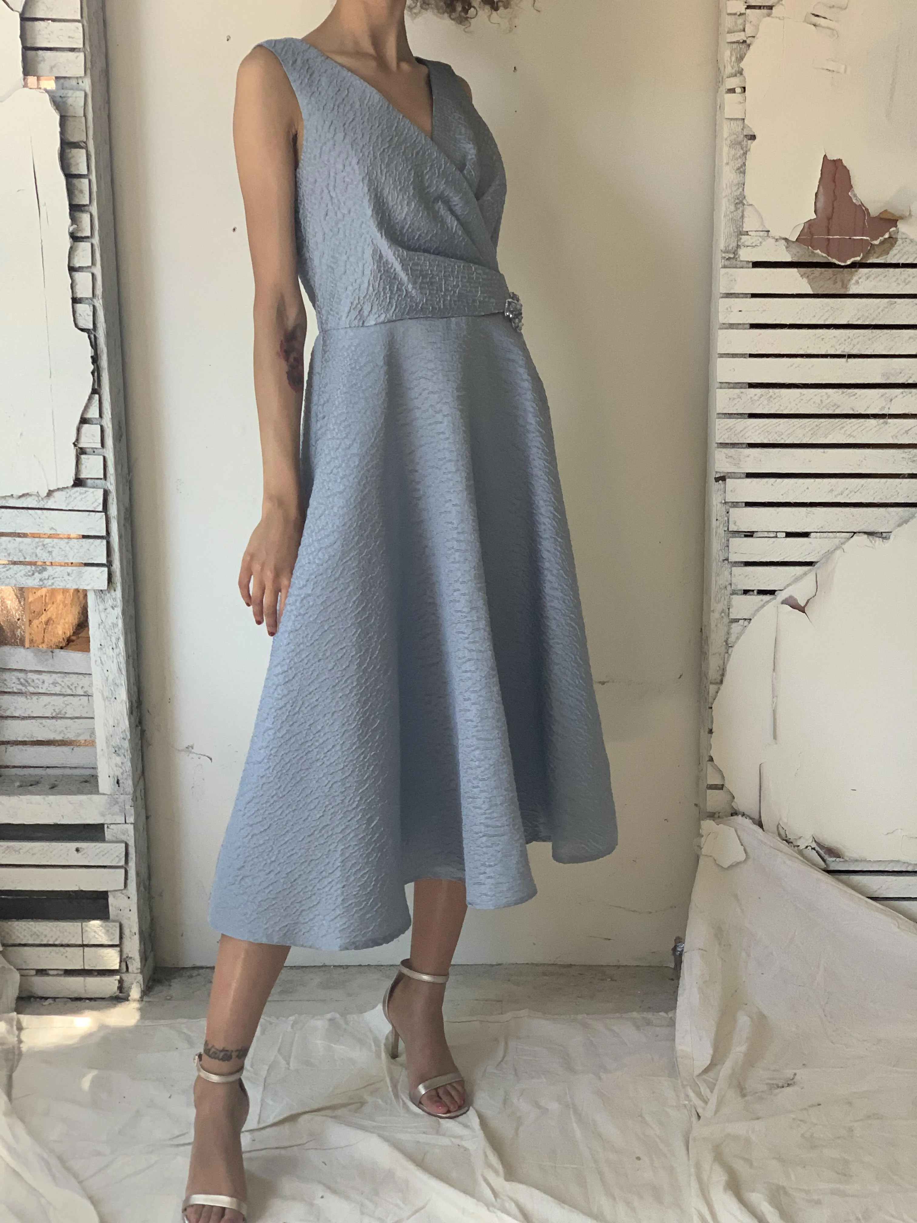 TERI JON - Audrey V-Neck Jacquard Dress