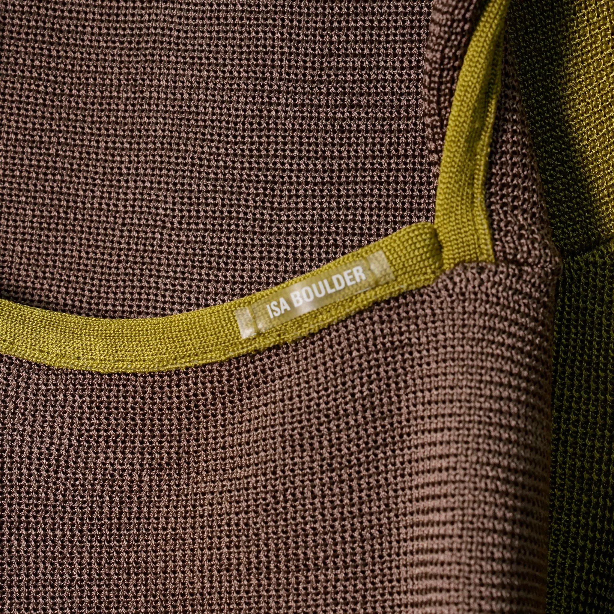 TWO-TONE TWISTED TOP / AVACADO