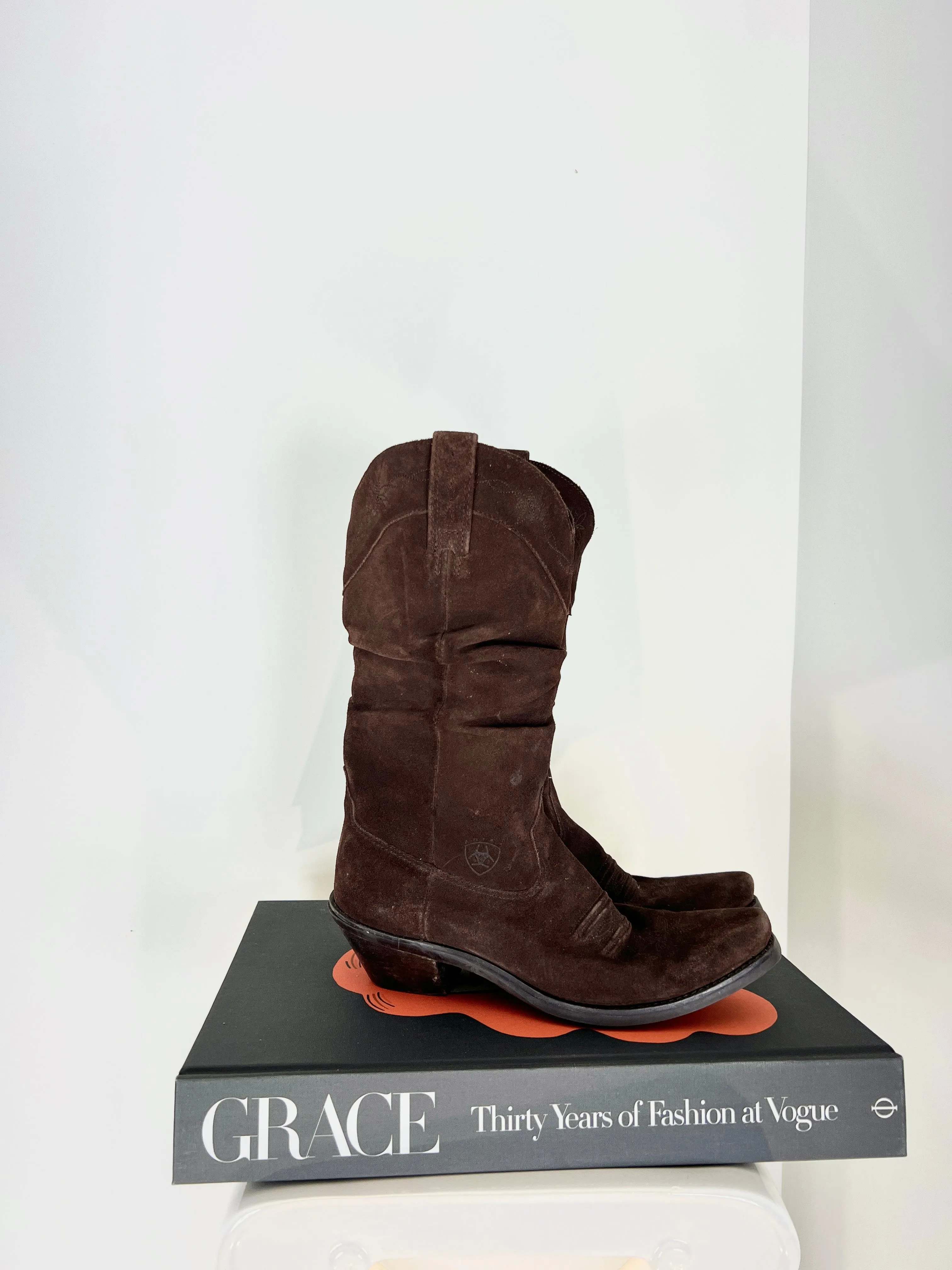 VINTAGE CHOCOLATE BROWN SUEDE ARIAT COWBOY BOOTS - SIZE 6